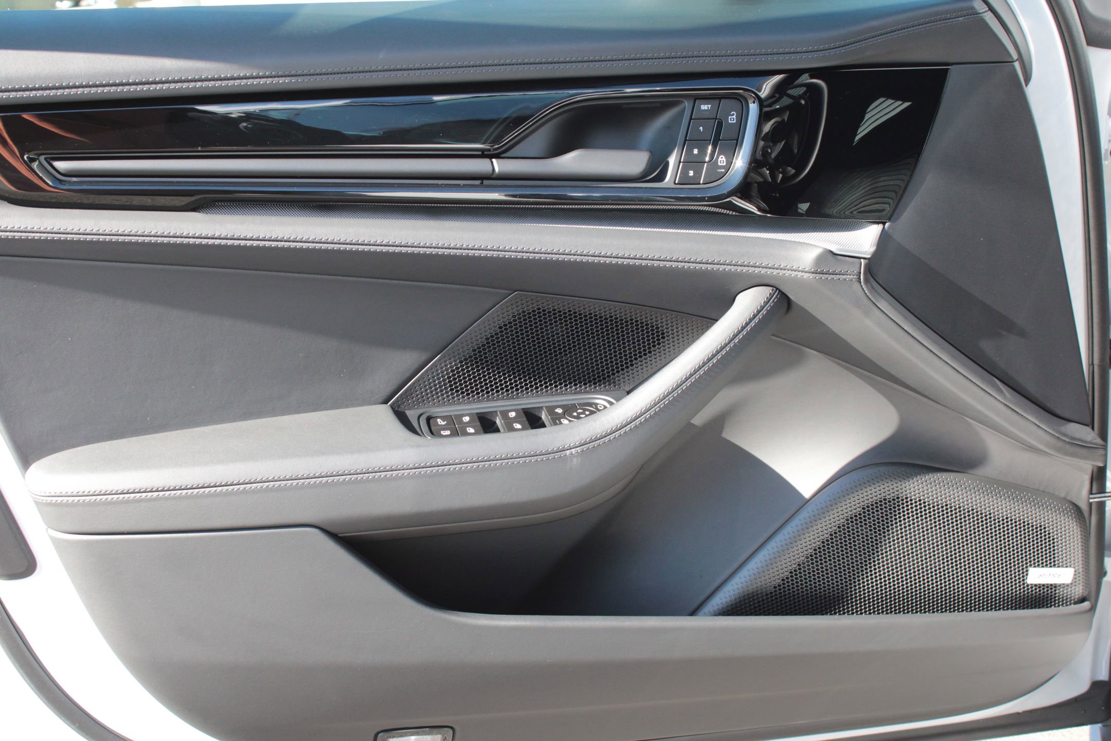 Used 2025 Porsche Panamera 4S image 14