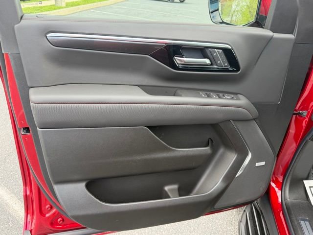 New 2026 Chevrolet Suburban RST w/ RST Capability Package AWD/4WD image 30