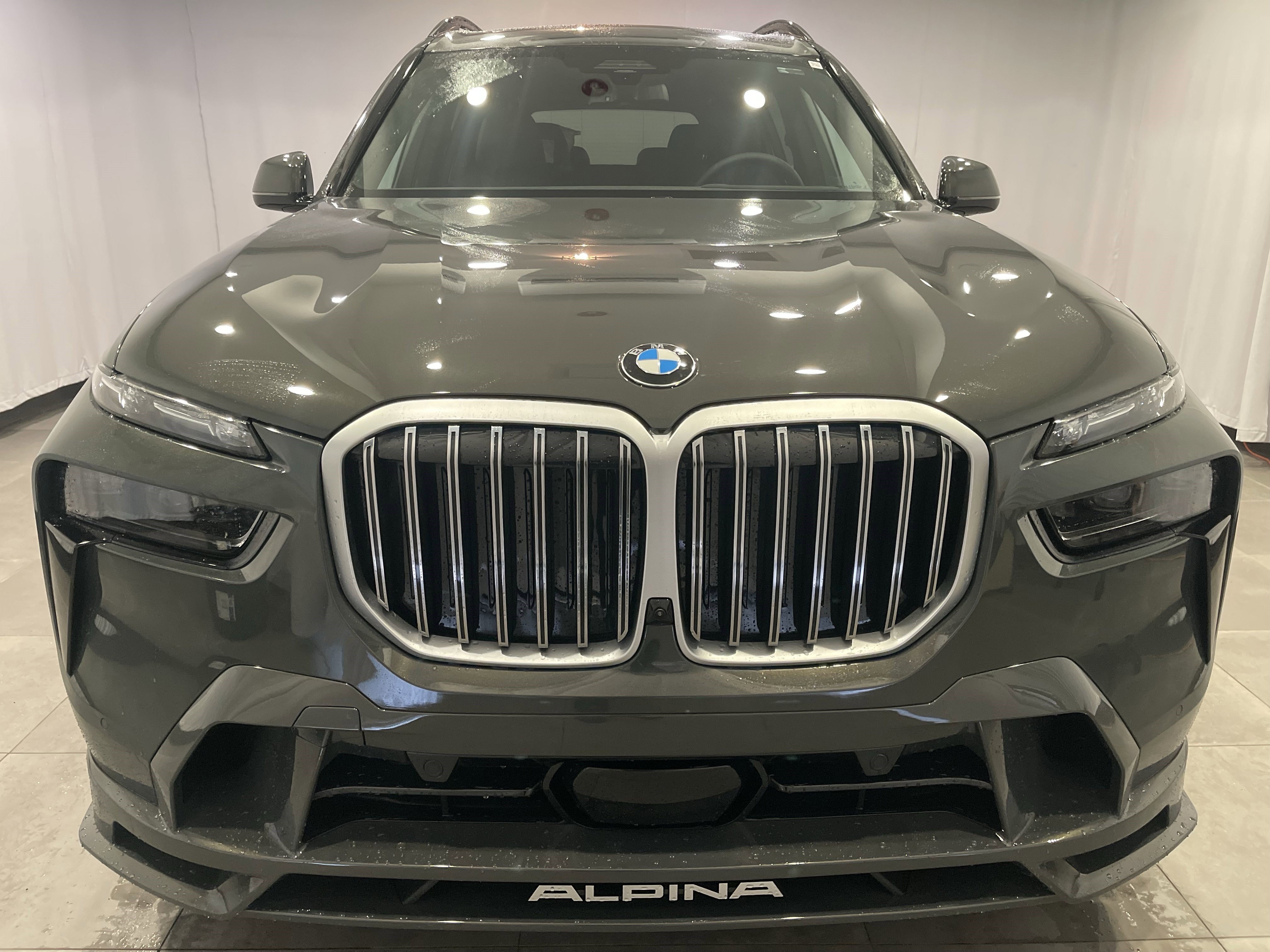 New 2026 BMW ALPINA XB7 AWD/4WD image 2