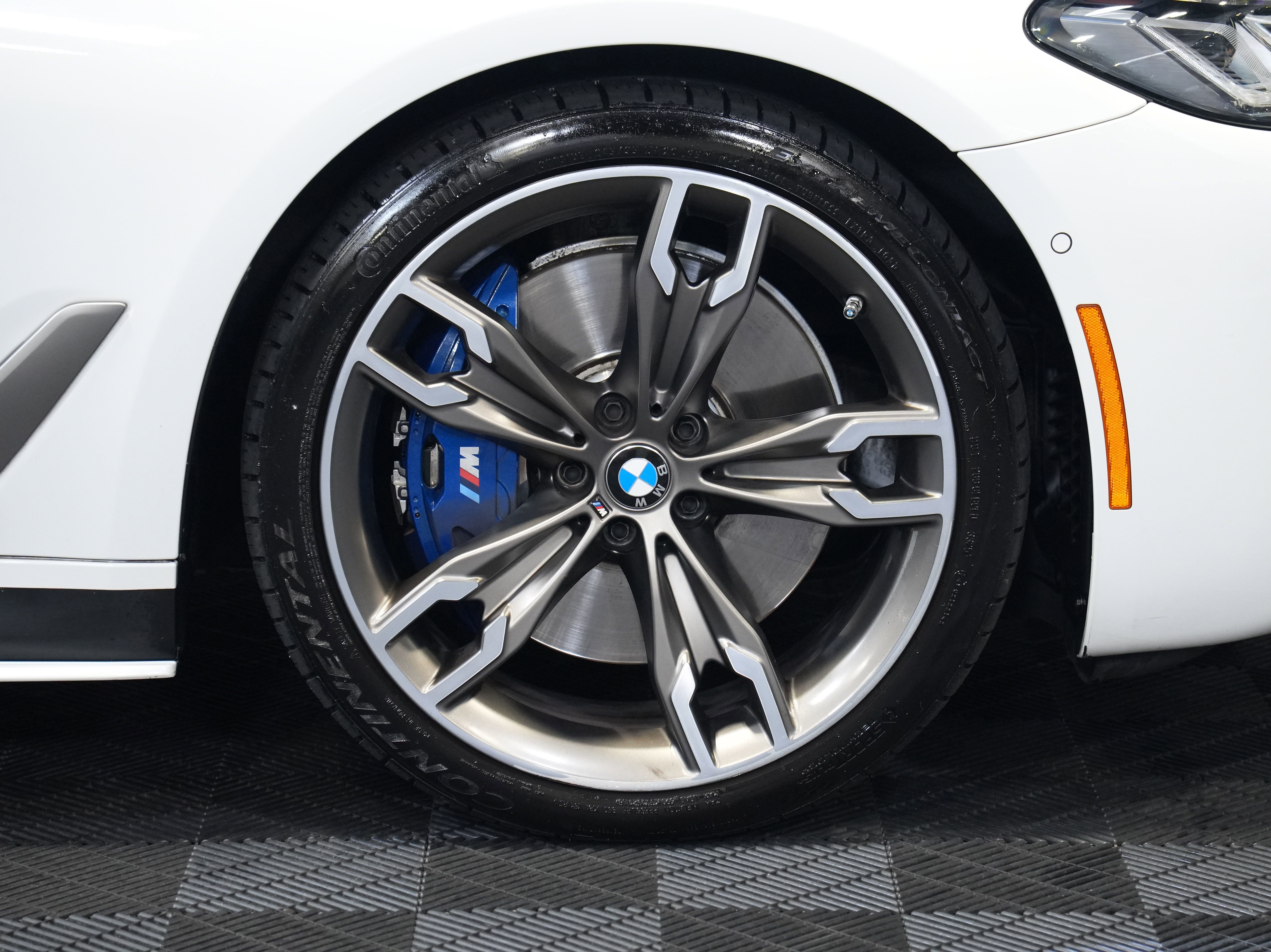 Used 2021 BMW M550i xDrive w/ Executive Package AWD/4WD image 59
