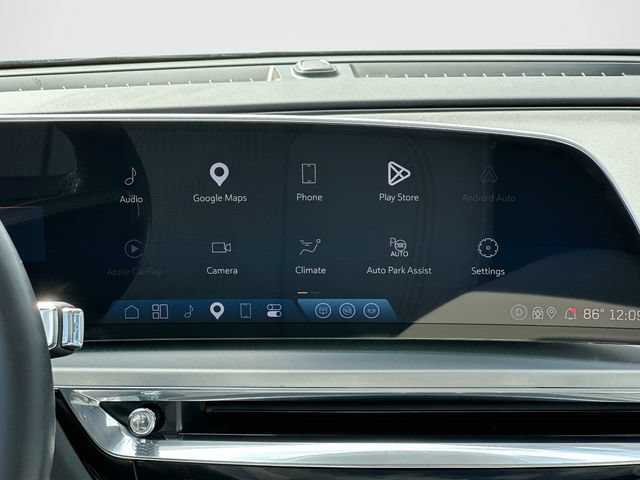 Certified 2024 Cadillac Lyriq Luxury RWD image 3
