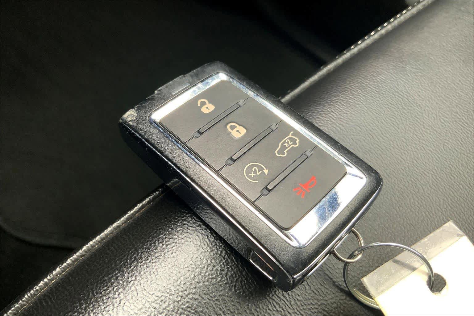 Used 2023 Jeep Grand Cherokee L Limited w/ Luxury Tech Group II image 15