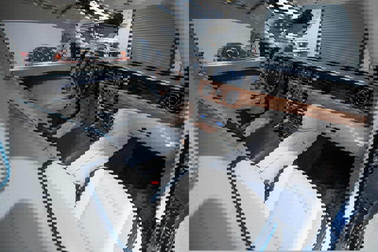 Used 2024 Rolls-Royce Spectre w/ Spectre Launch Package image 33