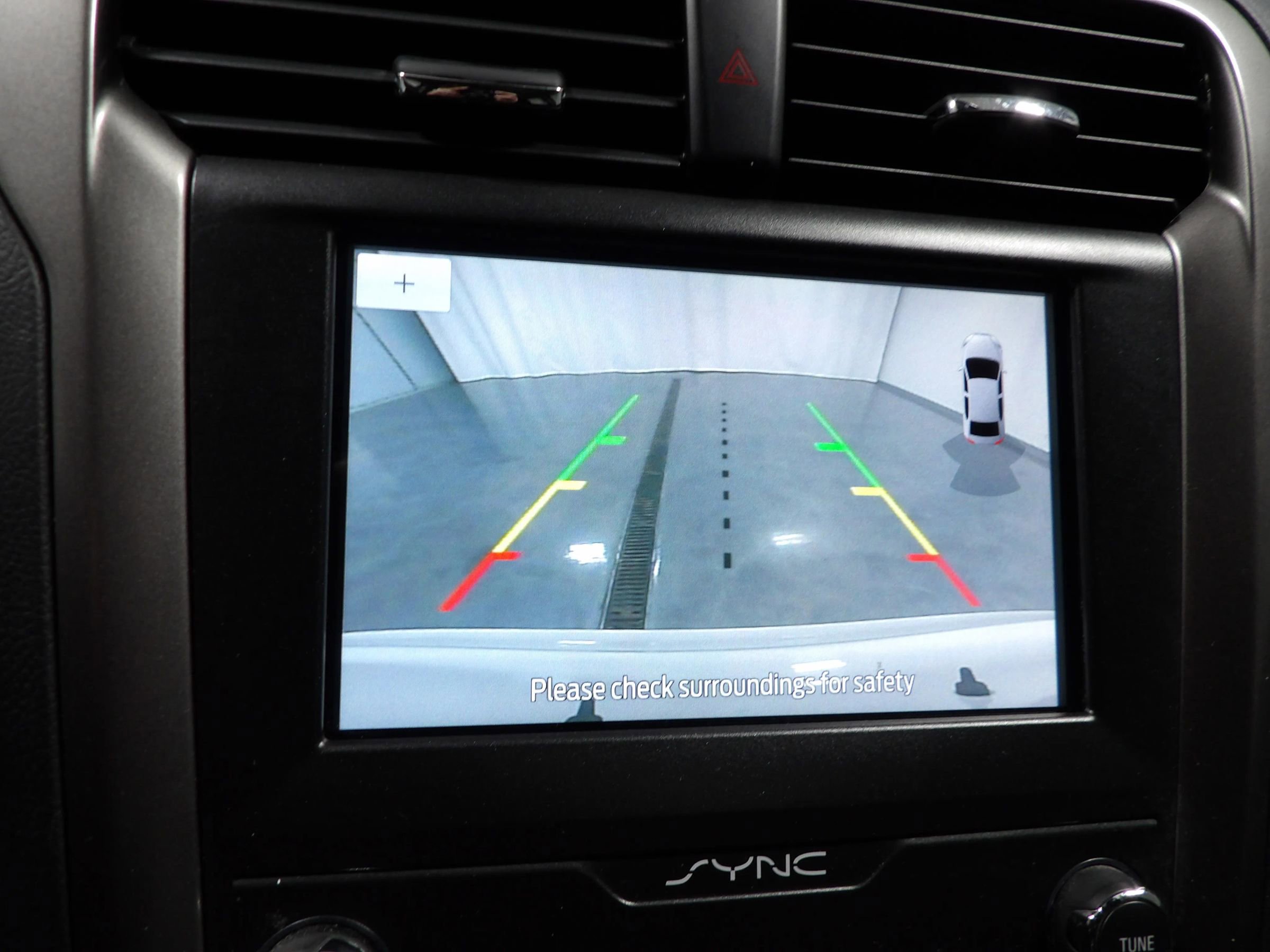 Used 2020 Ford Fusion SE image 17