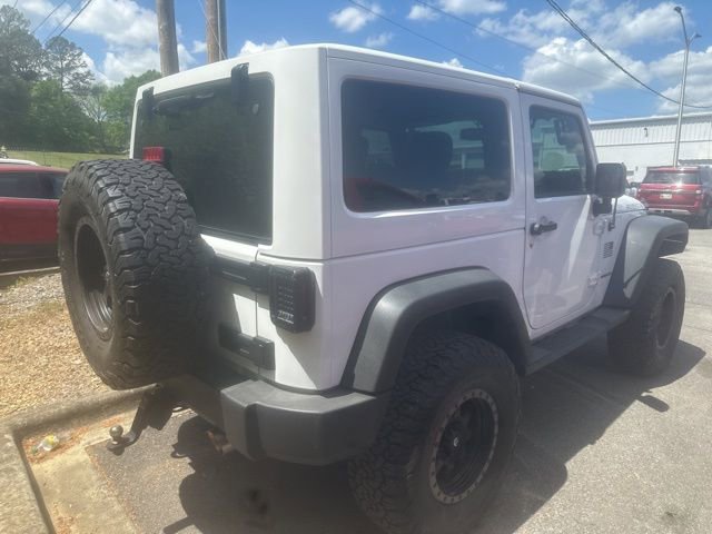 Used 2016 Jeep Wrangler Rubicon w/ Power Convenience Group image 5