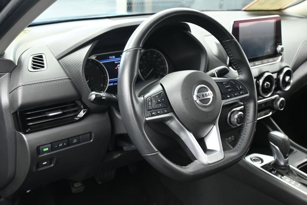 Used 2022 Nissan Sentra SV FWD image 14