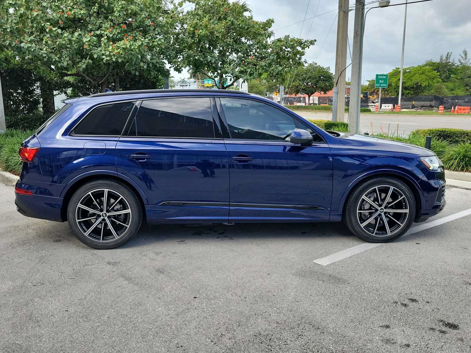 Used 2021 Audi Q7 3.0T Prestige w/ Prestige Package AWD/4WD image 7