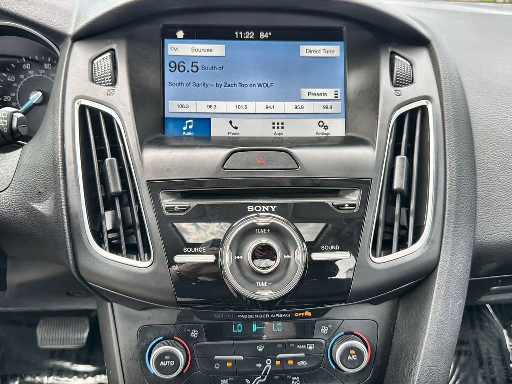 Used 2018 Ford Focus SEL FWD image 11