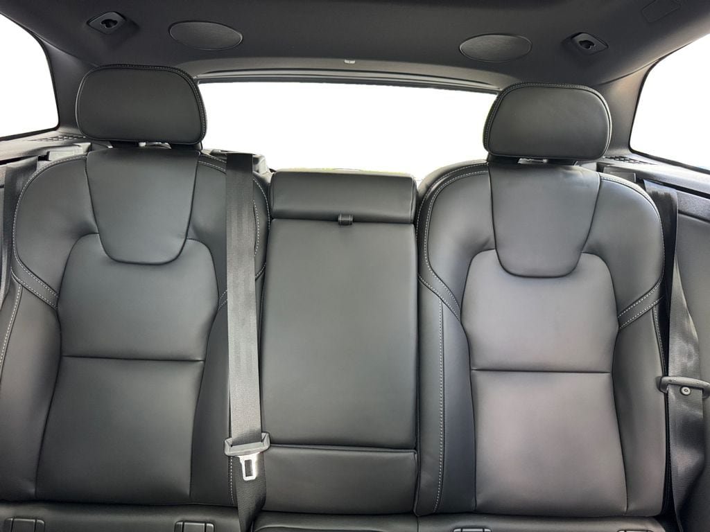 New 2026 Volvo XC60 T8 Ultra w/ Protection Package Premier AWD/4WD image 27