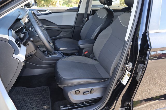 Certified 2023 Volkswagen Taos SE w/ Black Wheel Package image 12