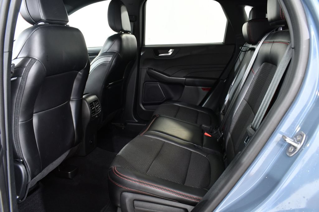 Used 2024 Ford Escape ST-Line w/ Tech Pack #1 AWD/4WD image 16