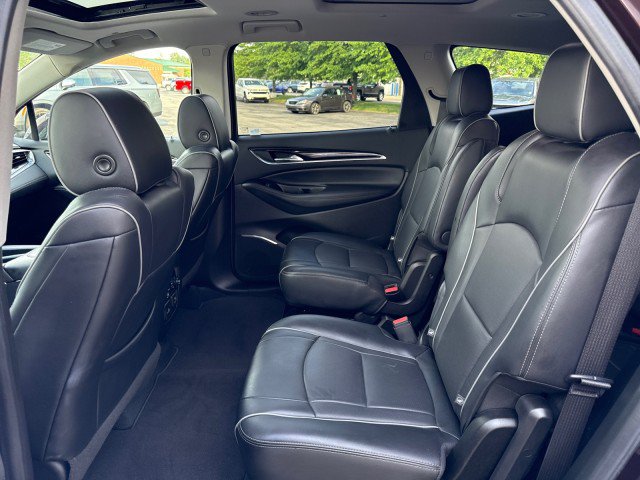 Used 2020 Buick Enclave Avenir w/ Avenir Technology Package AWD/4WD image 28