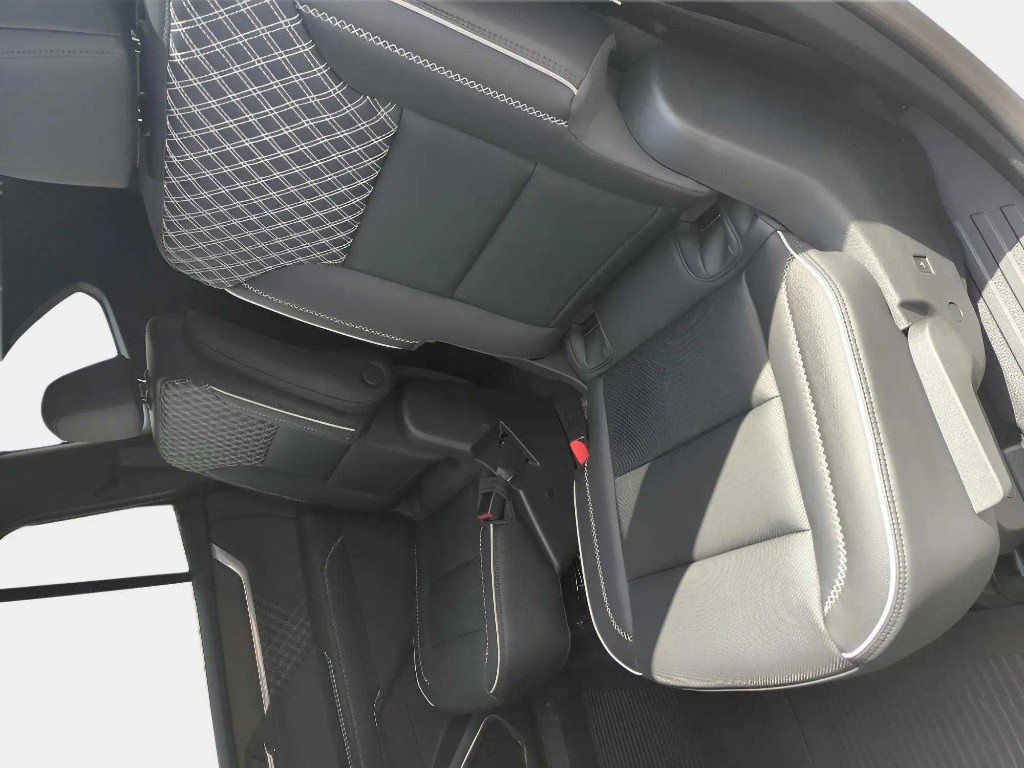 New 2025 GMC Acadia Denali w/ Super Cruise Package image 13