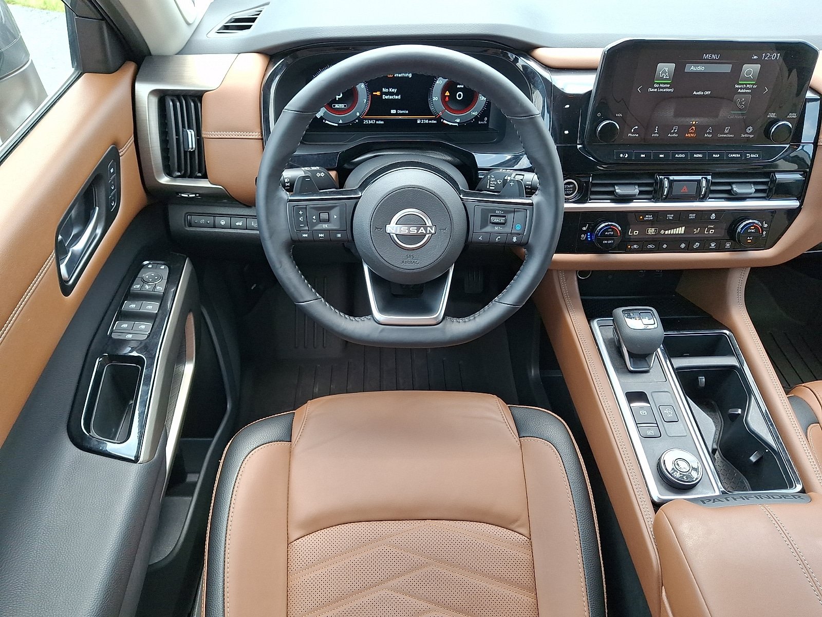 Used 2024 Nissan Pathfinder Platinum w/ Cargo Package AWD/4WD image 11