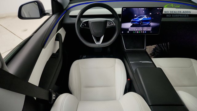 Used 2026 Tesla Model Y AWD image 51