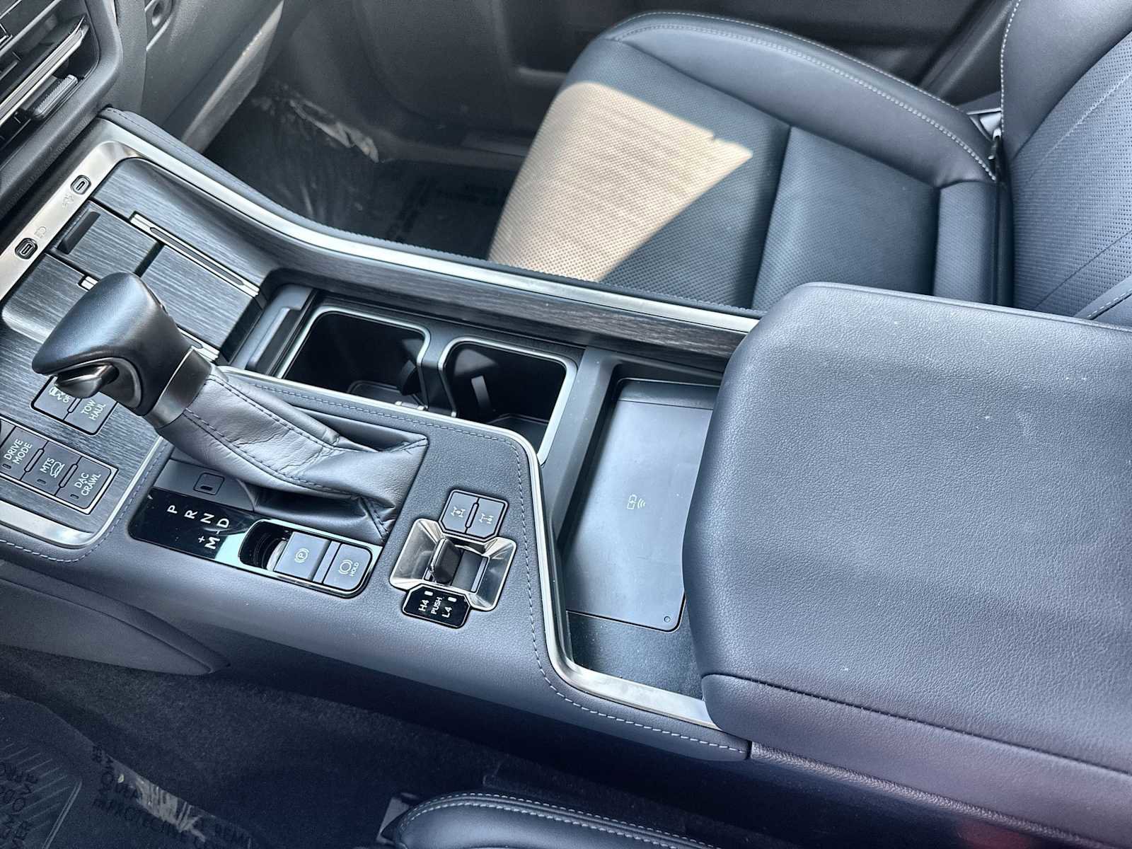 Used 2025 Lexus GX 550 image 22