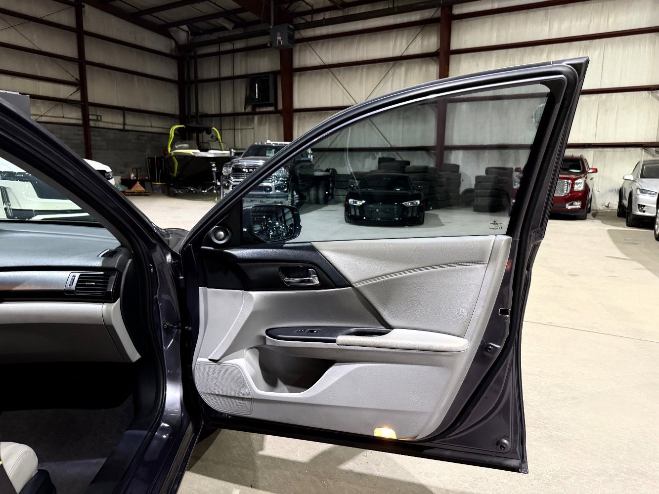 Used 2013 Honda Accord Touring image 24