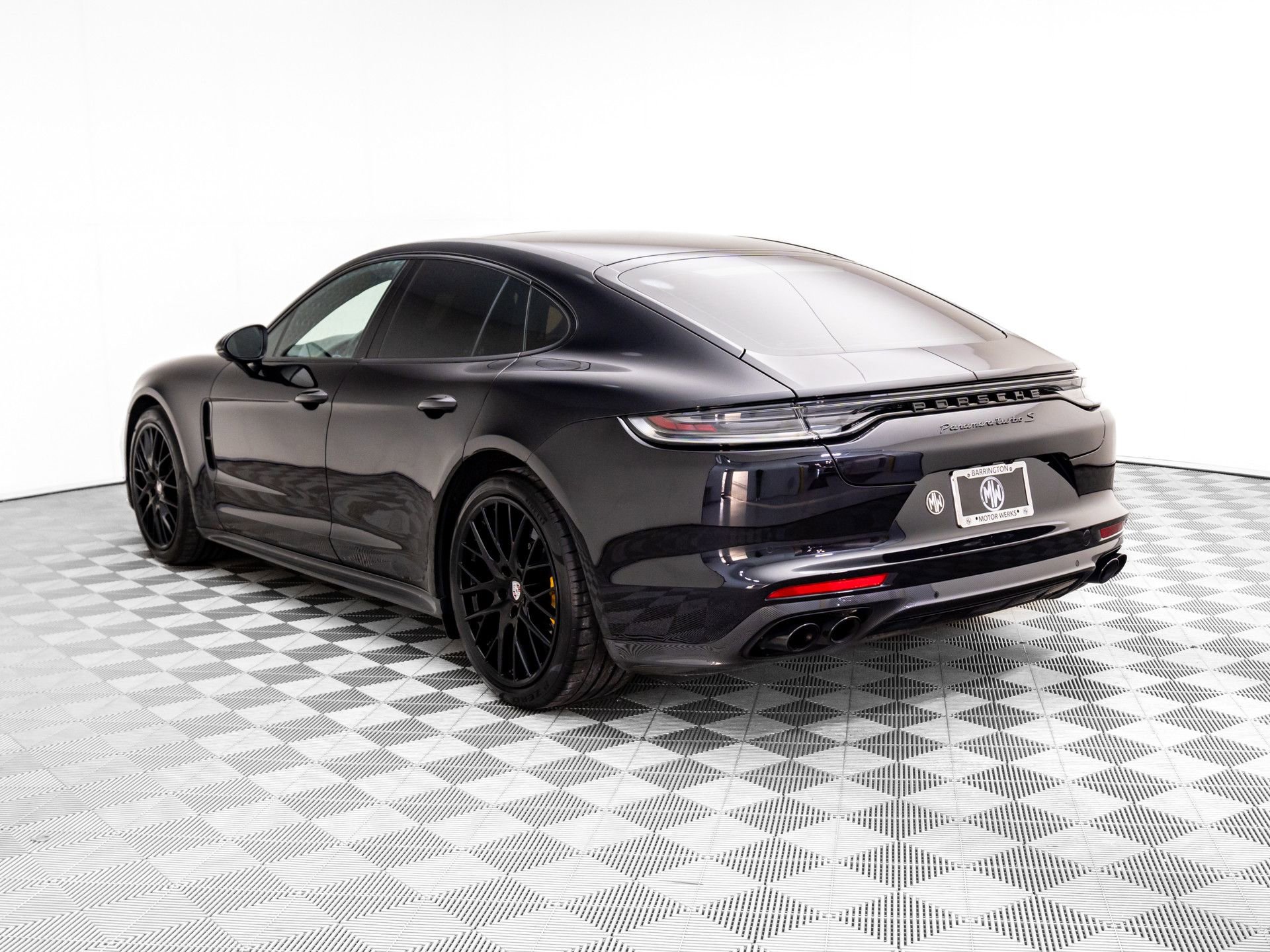 Used 2022 Porsche Panamera Turbo S image 3