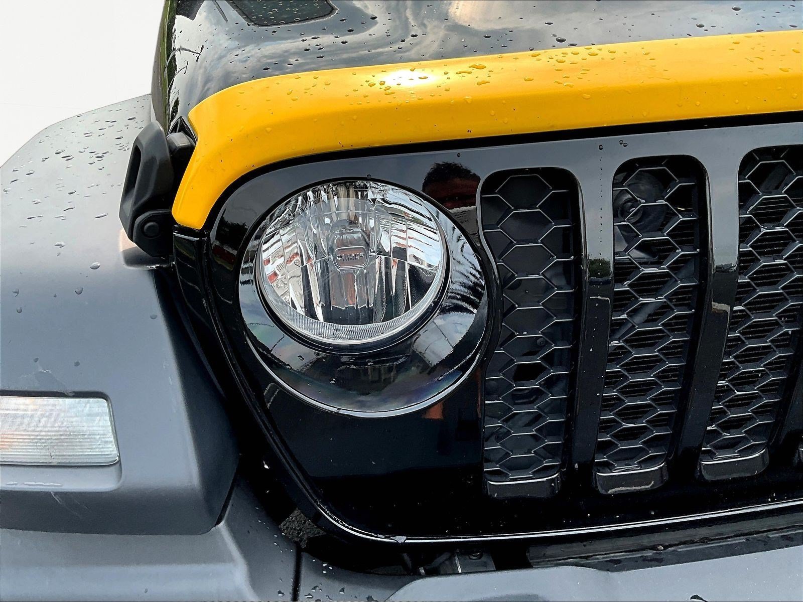 Used 2024 Jeep Wrangler Sport AWD/4WD image 29