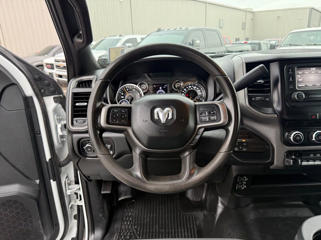 Used 2022 RAM 2500 Tradesman w/ Chrome Appearance Group image 13