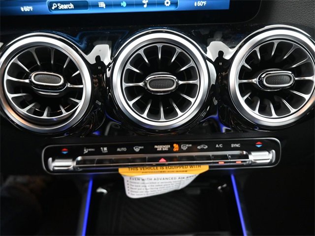 New 2025 Mercedes-Benz GLA 250 image 3