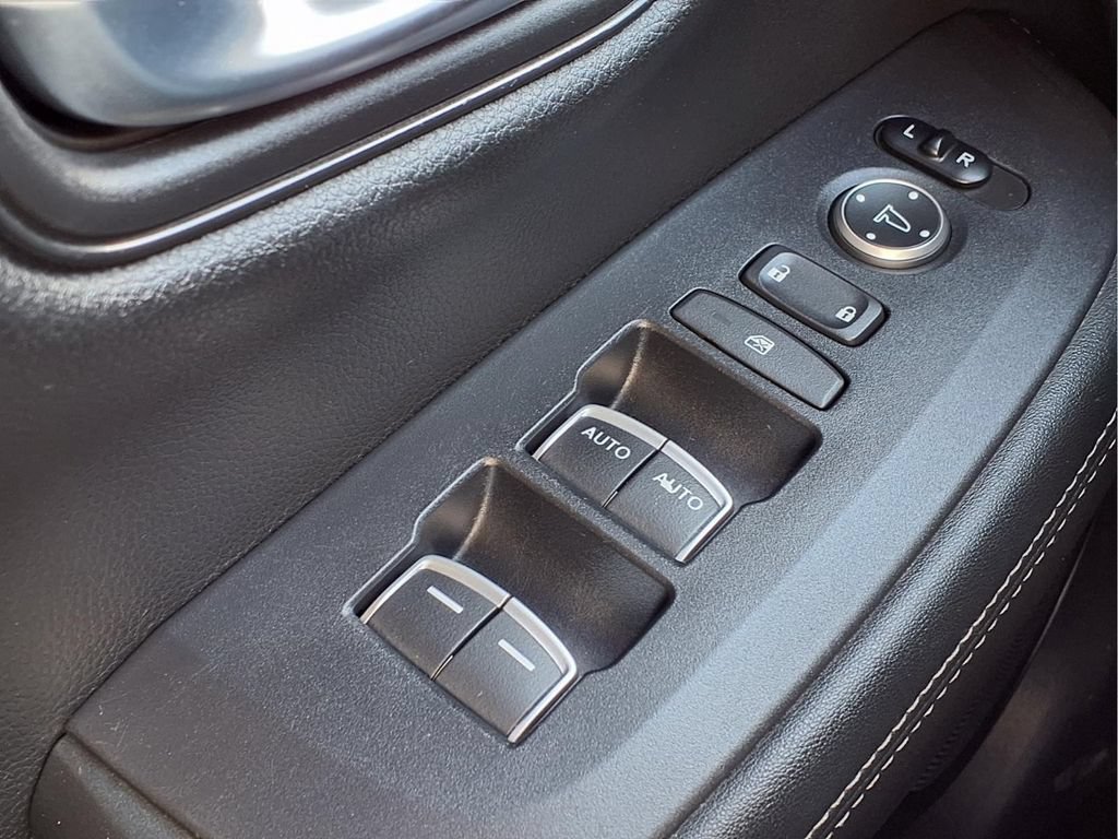 Certified 2024 Honda HR-V EX-L image 19