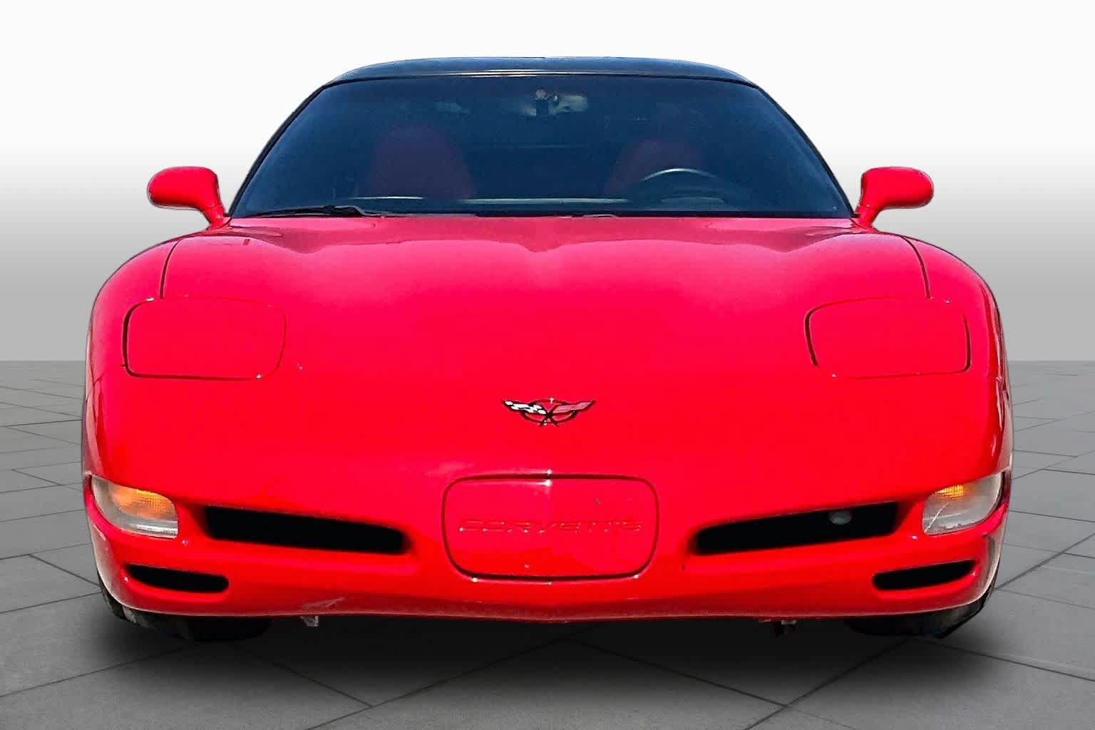 Used 2001 Chevrolet Corvette Coupe w/ Preferred Equipment Group2 RWD image 3