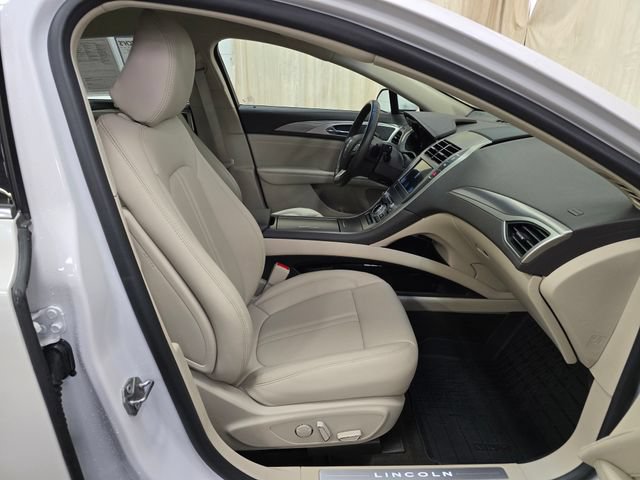 Used 2020 Lincoln MKZ AWD image 35