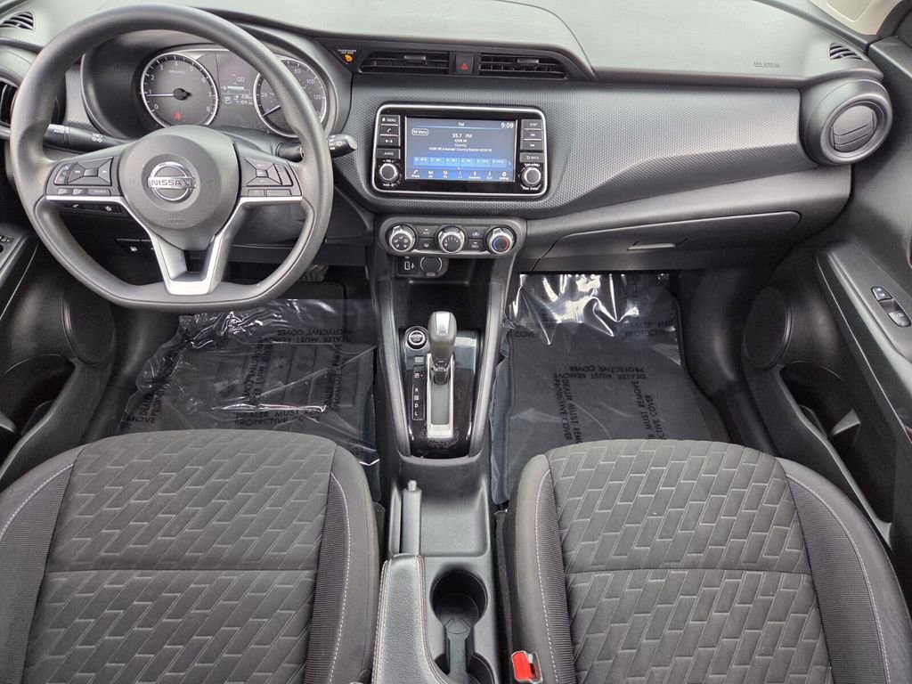 Used 2021 Nissan Kicks S image 8