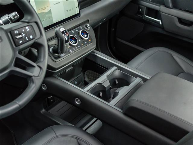 Used 2025 Land Rover Defender 110 S AWD/4WD image 25