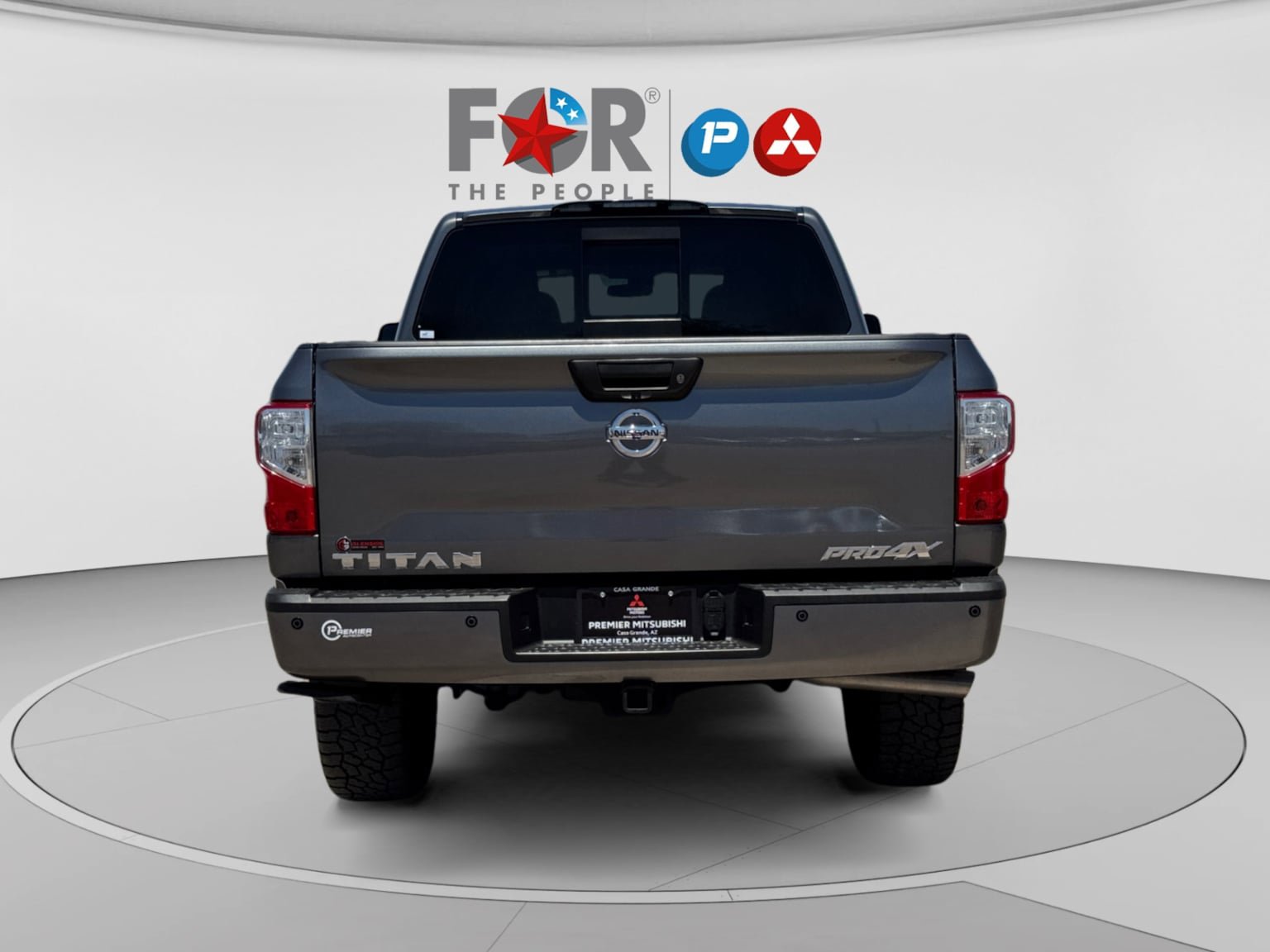 Used 2018 Nissan Titan PRO-4X AWD/4WD image 4