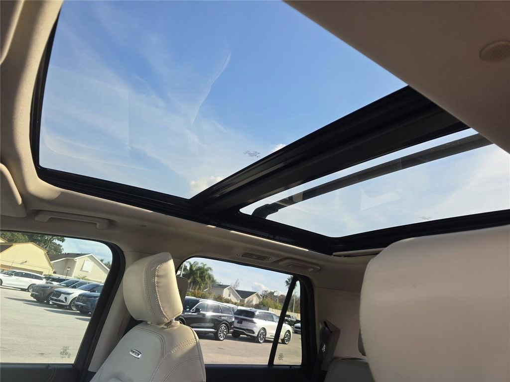 Used 2020 Ford Expedition Platinum image 23