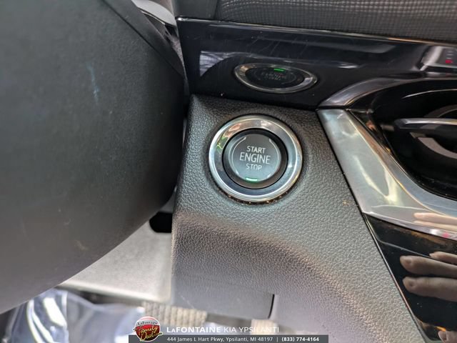 Used 2024 Buick Envista Sport Touring w/ Convenience I Package FWD image 21