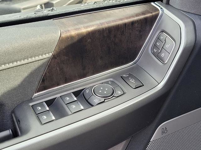 New 2026 Ford F350 Lariat w/ FX4 Off-Road Package image 12