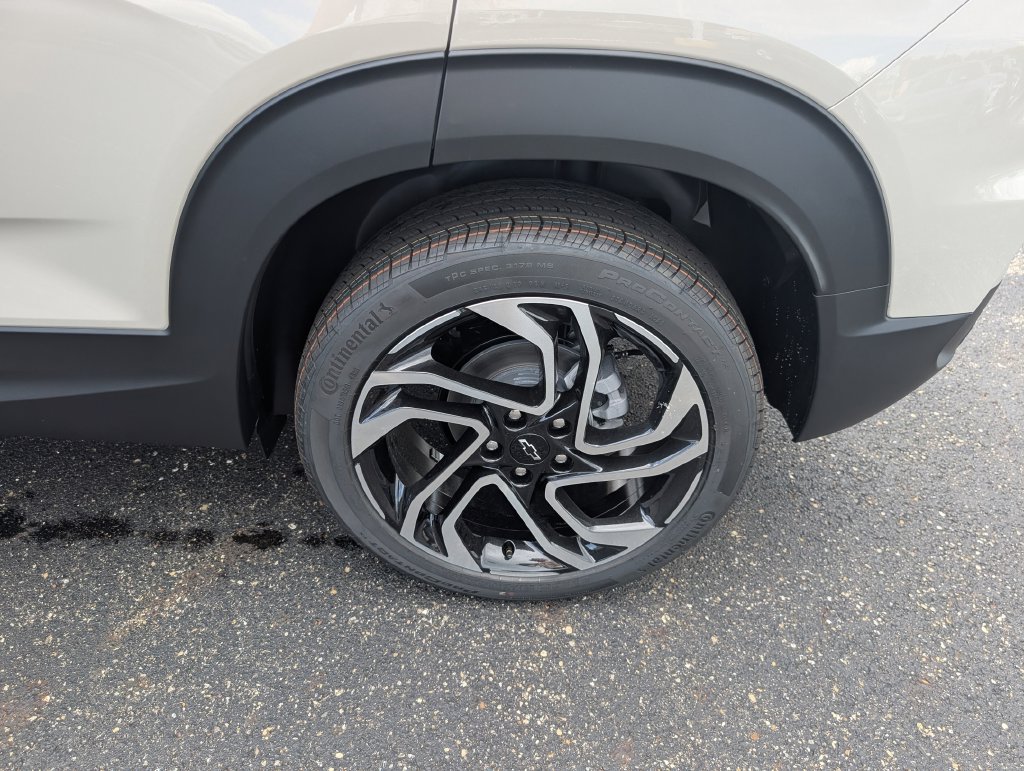 New 2026 Chevrolet TrailBlazer RS w/ Convenience Package FWD image 18