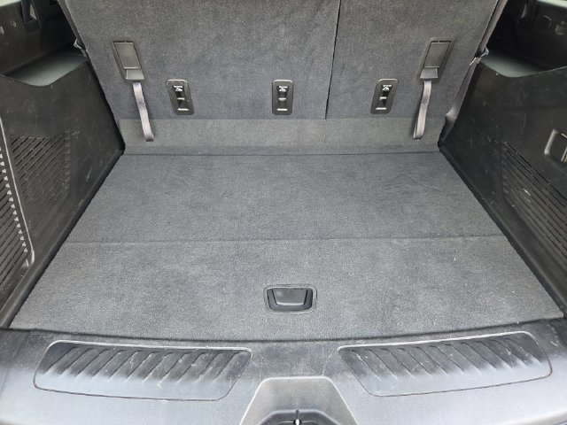 Used 2021 Chevrolet Suburban LT AWD/4WD image 27