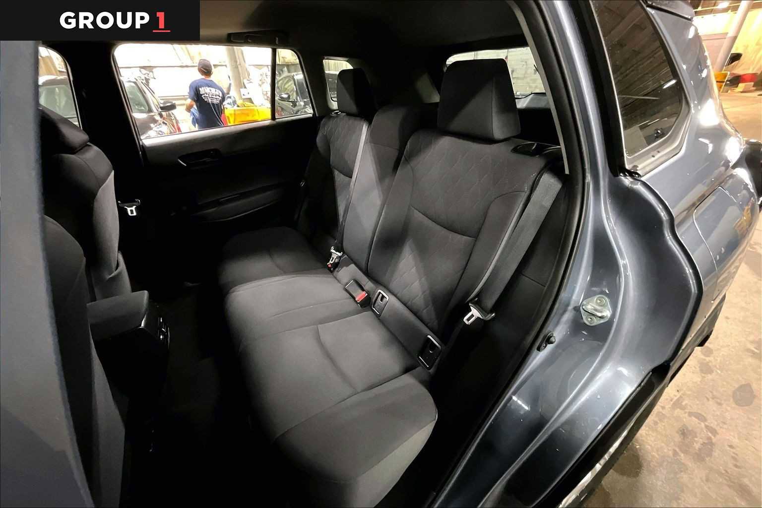 Used 2023 Toyota Corolla Cross LE w/ Moonroof Package image 21