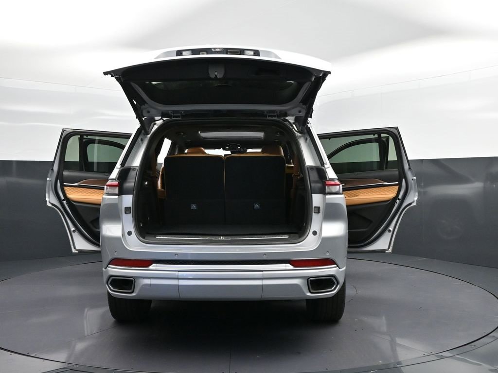 Used 2023 Jeep Grand Cherokee L Summit w/ Advanced Protech Group IV image 54