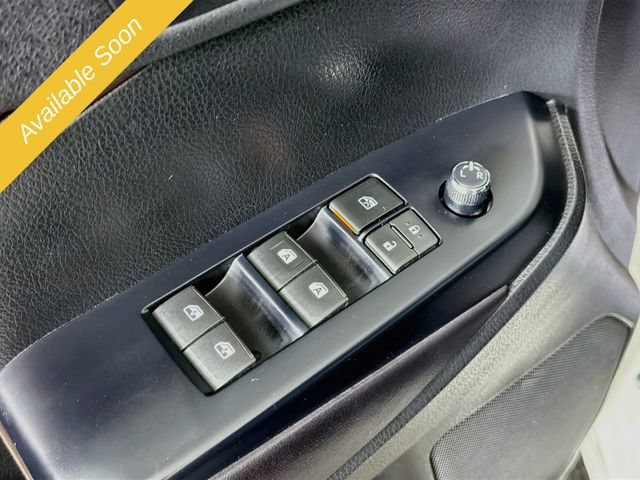 Used 2016 Toyota Highlander Plus AWD/4WD image 17
