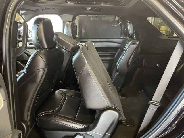 Used 2024 Ford Explorer ST w/ Equipment Group 401A image 17