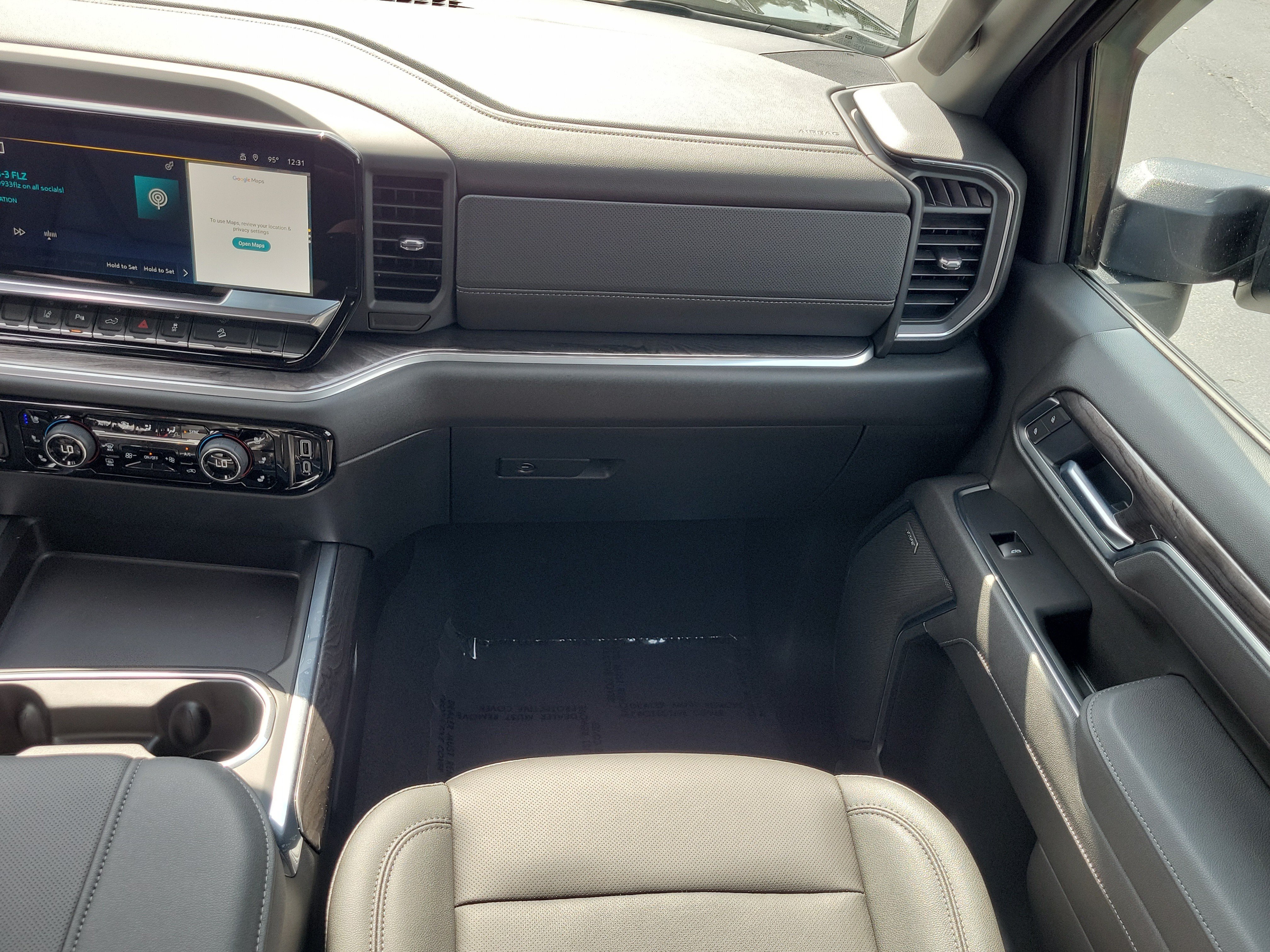 Used 2026 Chevrolet Silverado 2500 LTZ w/ LTZ Premium Package AWD/4WD image 16