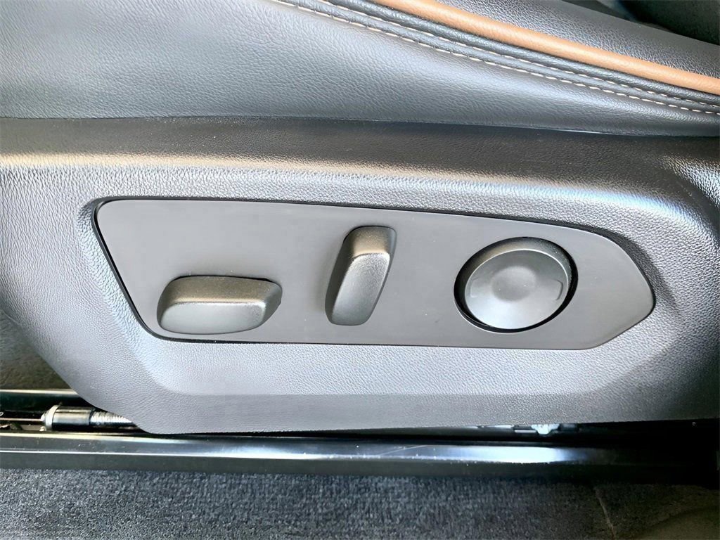 Used 2023 GMC Canyon AT4 w/ Canyon Safety Plus Package image 44