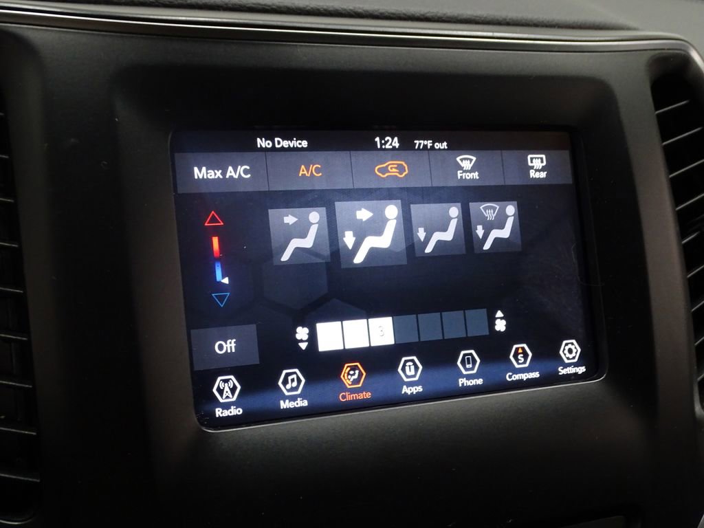 Used 2019 Jeep Cherokee Latitude w/ Popular Appearance Group image 33