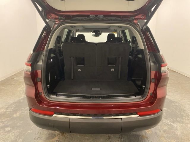 Used 2022 Jeep Grand Cherokee L Limited w/ Luxury Tech Group II image 34