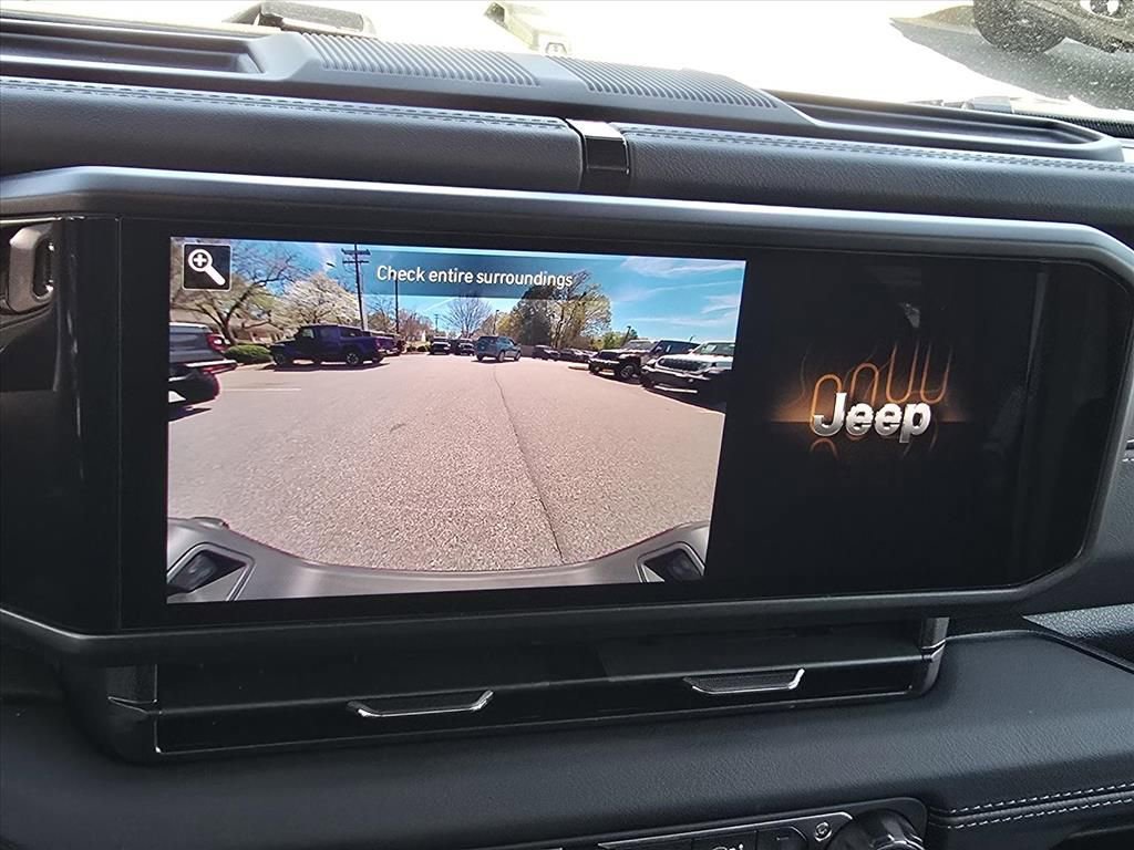 New 2026 Jeep Gladiator Sport image 13