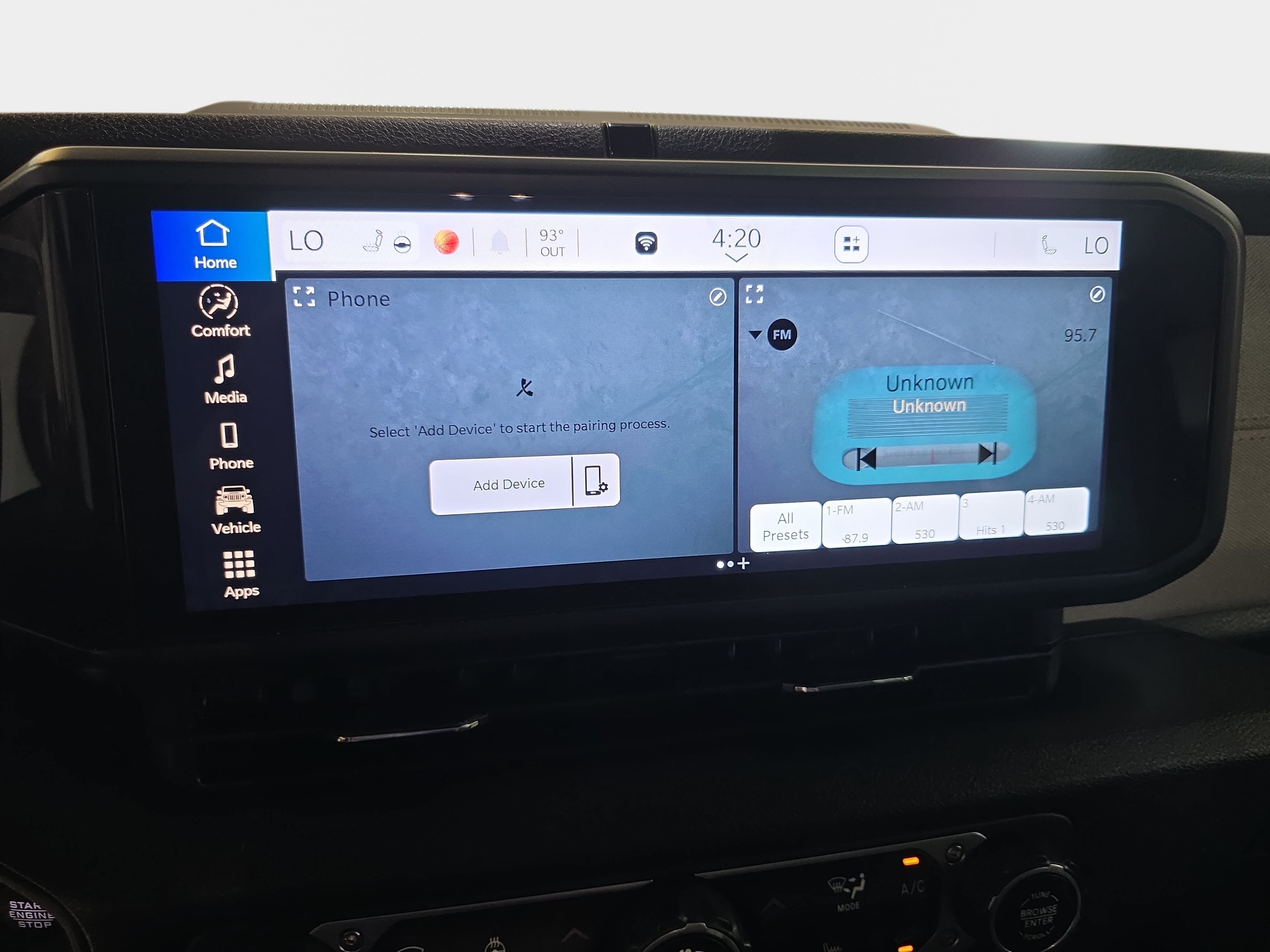 Used 2024 Jeep Wrangler Unlimited AWD/4WD image 18