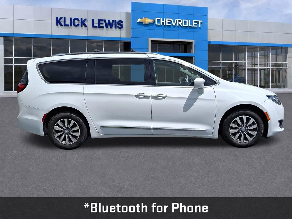 Used 2020 Chrysler Pacifica Touring-L Plus FWD image 9