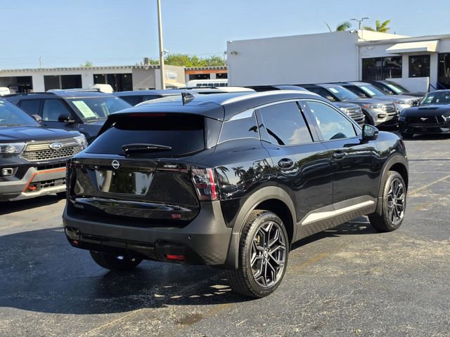 Used 2025 Nissan Kicks SR FWD image 3