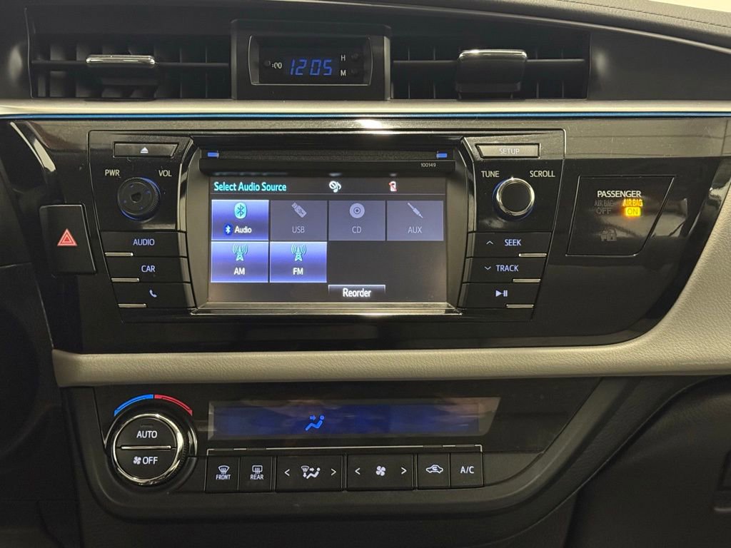 Used 2015 Toyota Corolla LE image 21