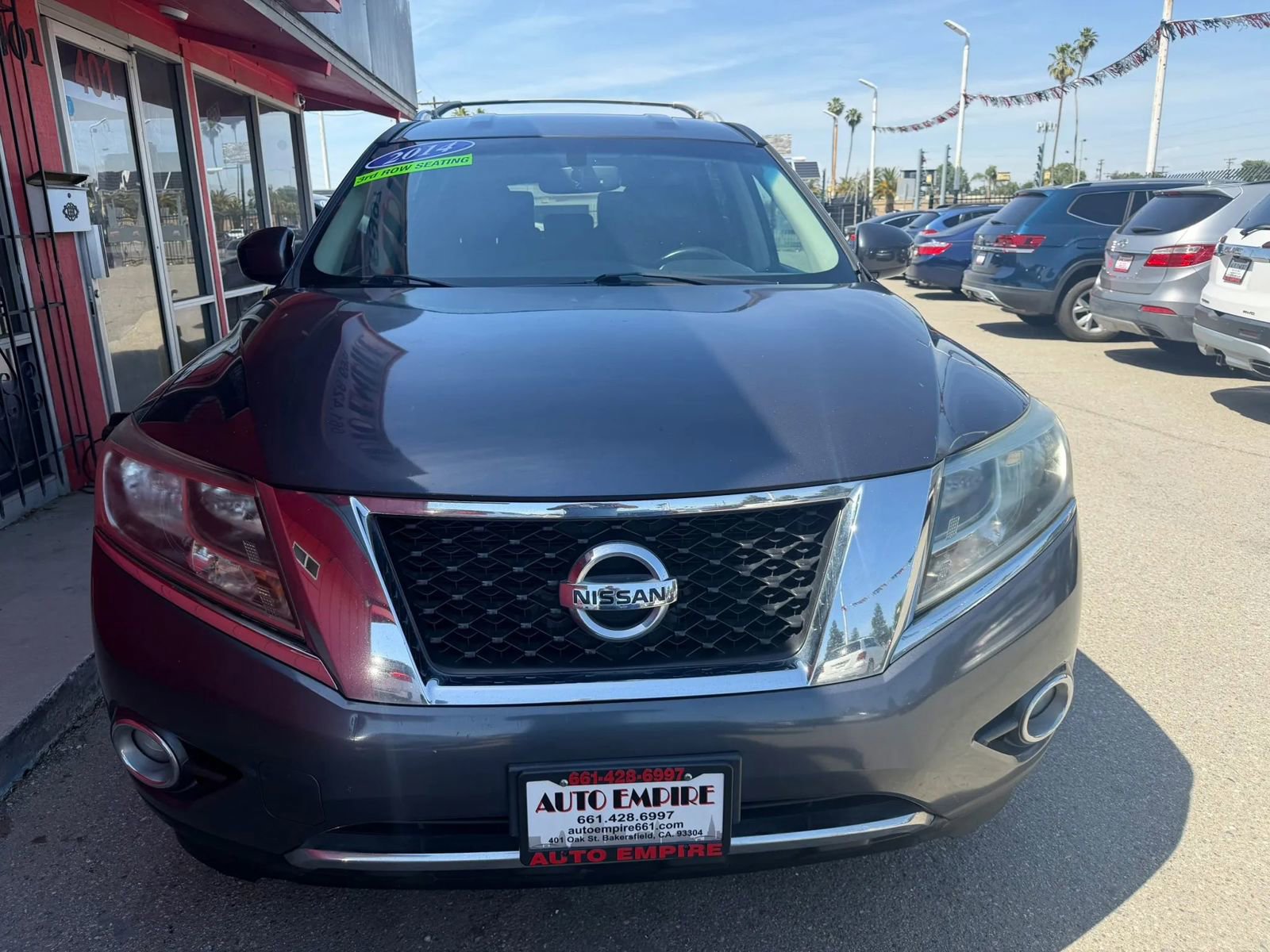 Used 2014 Nissan Pathfinder SL w/ Cargo Package FWD image 5